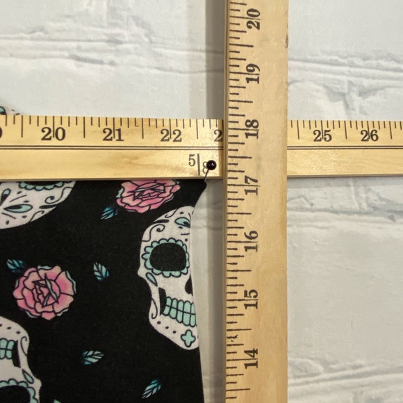 Plus Skull & Roses Tank - Picture 6 of 6